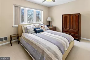 1 Joshua Ct, Kendall Park, NJ 08824 - Photo 33