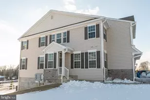 601 Charleston Dr, Monroe Township, NJ 08831 - Photo 3