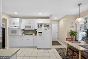 13 Hedge Row Rd, Plainsboro Township, NJ 08540 - Photo 21