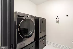 11 Hamilton Dr, Cranbury Township, NJ 08512 - Photo 21