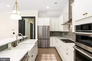 11 Hamilton Dr, Cranbury Township, NJ 08512 - Photo 7