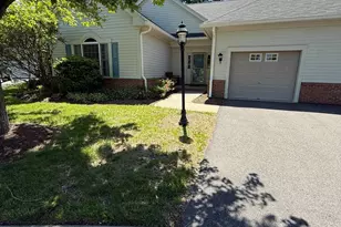 4 Empress Ct, Princeton, NJ 08540 - Photo 1