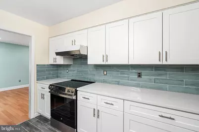 83 Tennyson Drive, Plainsboro Township, NJ 08536 - Photo 7