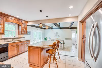 3 Clinton Court, Kendall Park, NJ 08824 - Photo 5