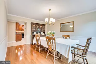 3 Clinton Ct, Kendall Park, NJ 08824 - Photo 19