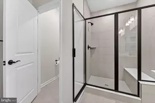 505 Sadie Cir, New Brunswick, NJ 08901 - Photo 15