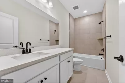 505 Sadie Circle, New Brunswick, NJ 08901 - Photo 17