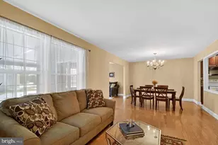 17 George Washington Dr, Monroe Township, NJ 08831 - Photo 7