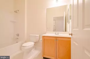 37 Andover Dr, Kendall Park, NJ 08824 - Photo 19