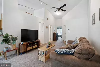 4073 Bayberry Court Court #4073, Monmouth Junction, NJ 08852 - Photo 3