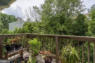 4073 Bayberry Ct Ct, Monmouth Junction, NJ 08852 - Photo 9