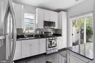 101 Dahlia Cir, Dayton, NJ 08810 - Photo 15