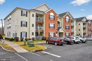 1332 Fernwood Ct, New Brunswick, NJ 08901 - Photo 1