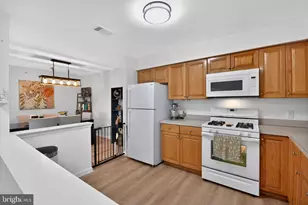 1332 Fernwood Ct, New Brunswick, NJ 08901 - Photo 11