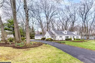 321 Sharon Way, Monroe Township, NJ 08831 - Photo 5