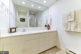 321 Sharon Way, Monroe Township, NJ 08831 - Photo 27