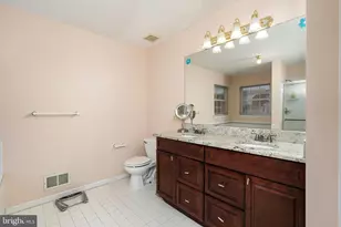 33 Yorktown Rd, Monmouth Junction, NJ 08852 - Photo 19