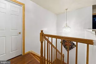 7 Spring Dr, Dayton, NJ 08810 - Photo 9