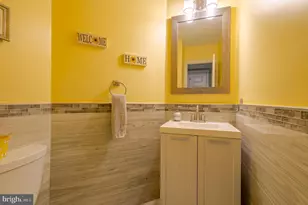 1 Chadwick Ln, Monroe Township, NJ 08831 - Photo 7