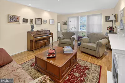 7 James Avenue, Kendall Park, NJ 08824 - Photo 5