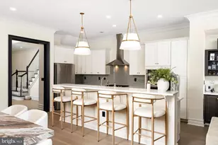 11 Hamilton Dr, Cranbury Township, NJ 08512 - Photo 5