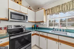 1213 Lindera Plaza, Monroe Township, NJ 08831 - Photo 5