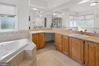 25 Kinglet Drive N, Cranbury Township, NJ 08512 - Photo 39