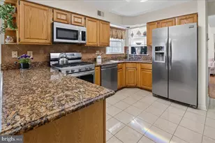 25 Kinglet Dr N, Cranbury Township, NJ 08512 - Photo 23