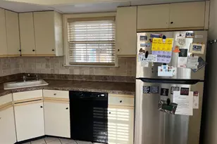 27 Benjamin Franklin Dr, Monroe Township, NJ 08831 - Photo 7