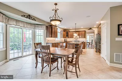 5 Erin Court, Kendall Park, NJ 08824 - Photo 9