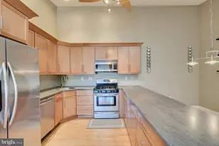 268 Kempsey Dr, North Brunswick Township, NJ 08902 - Photo 11