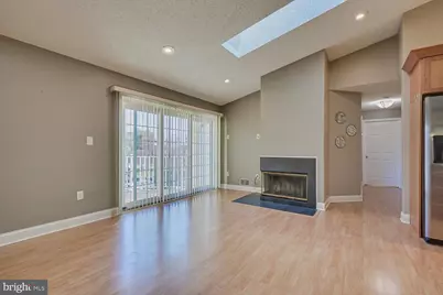 268 Kempsey Drive, North Brunswick Township, NJ 08902 - Photo 5