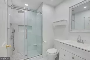 268 Kempsey Dr, North Brunswick Township, NJ 08902 - Photo 19