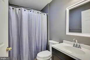 268 Kempsey Dr, North Brunswick Township, NJ 08902 - Photo 23