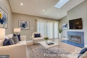 268 Kempsey Dr, North Brunswick Township, NJ 08902 - Photo 5