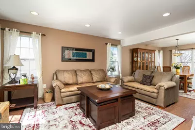 28 Terrier Place, Kendall Park, NJ 08824 - Photo 3