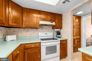 376 Stirling Dr, Monroe Township, NJ 08831 - Photo 15