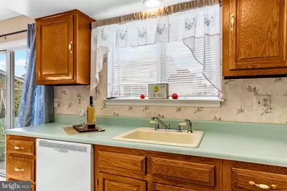 376 Stirling Drive, Monroe Township, NJ 08831 - Photo 13