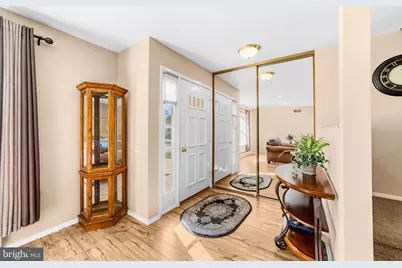 376 Stirling Drive, Monroe Township, NJ 08831 - Photo 5