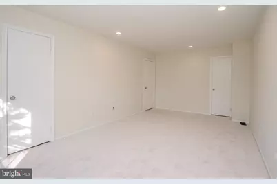4 Pond View Drive, Plainsboro Township, NJ 08536 - Photo 17