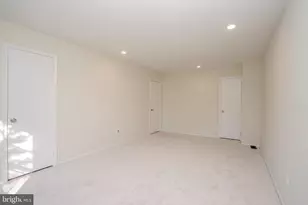 4 Pond View Dr, Plainsboro Township, NJ 08536 - Photo 15