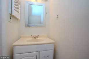 4 Pond View Dr, Plainsboro Township, NJ 08536 - Photo 13