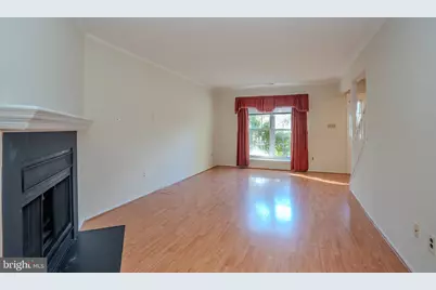 4 Pond View Drive, Plainsboro Township, NJ 08536 - Photo 7