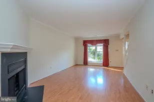4 Pond View Dr, Plainsboro Township, NJ 08536 - Photo 7