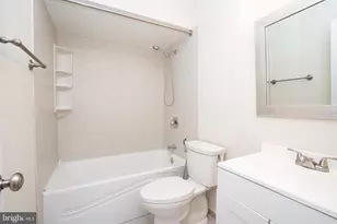 4 Pond View Dr, Plainsboro Township, NJ 08536 - Photo 23