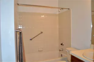 909 Ravens Crest Dr E, Plainsboro Township, NJ 08536 - Photo 9