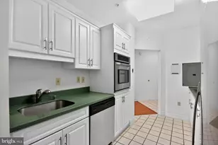 2401 Windrow Dr, Plainsboro Township, NJ 08540 - Photo 13