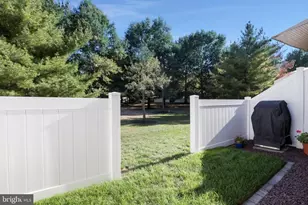 601 Yarrow Cir, Dayton, NJ 08810 - Photo 43