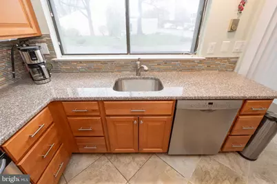 264 Crosse Drive, Monroe Township, NJ 08831 - Photo 9