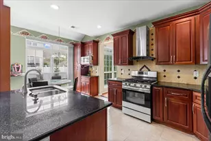 22 Stanford Dr, Kendall Park, NJ 08824 - Photo 13